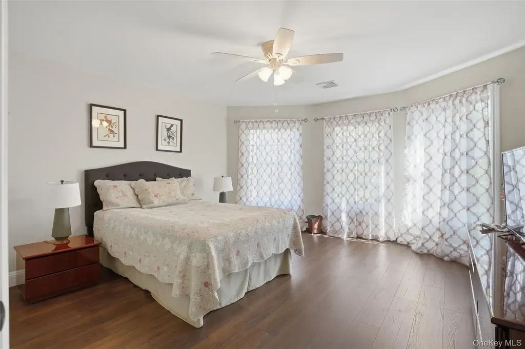 17 Skyview Lane Mahopac NY 10541