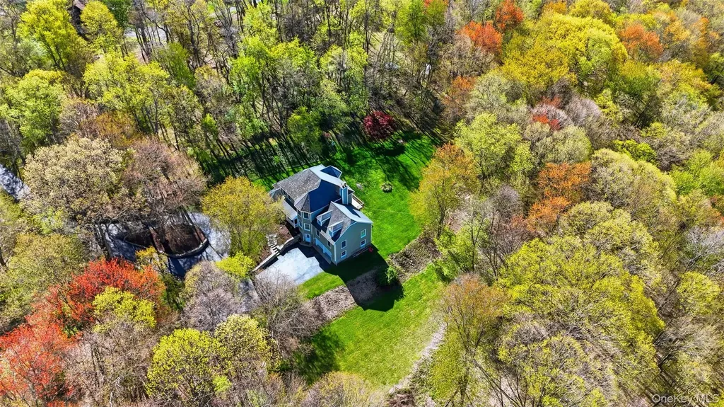 17 Skyview Lane Mahopac NY 10541