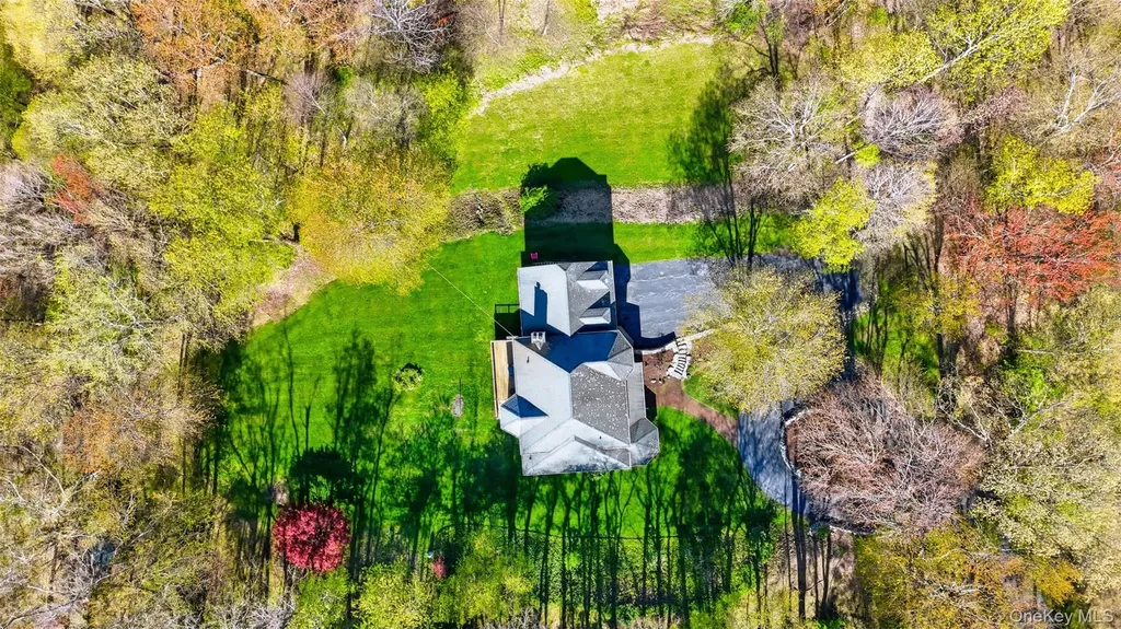 17 Skyview Lane Mahopac NY 10541