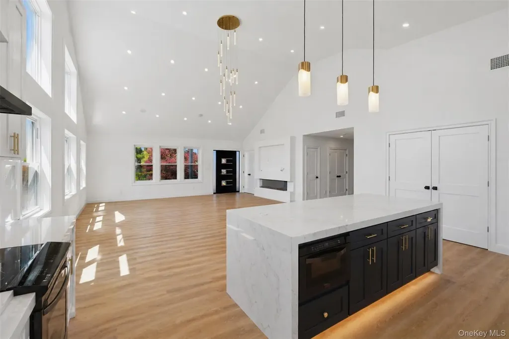 2800 Sarles Drive Yorktown Heights NY 10598