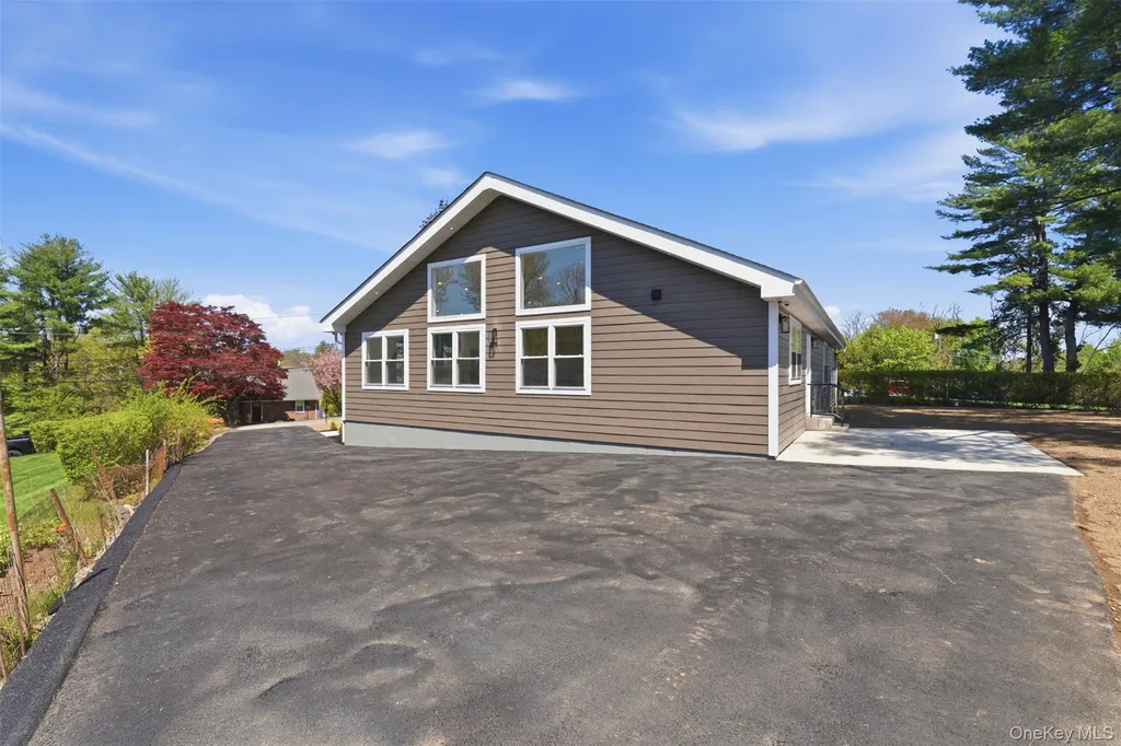2800 Sarles Drive Yorktown Heights NY 10598