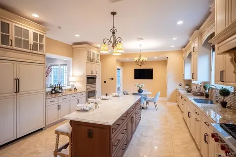 11 Buckingham Court Muttontown NY 11791