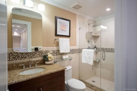 11 Buckingham Court Muttontown NY 11791