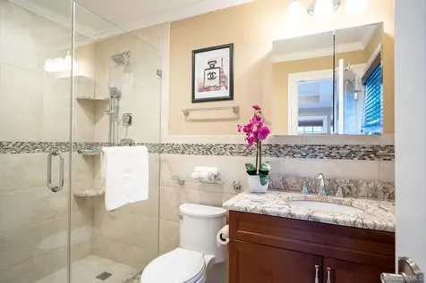 11 Buckingham Court Muttontown NY 11791