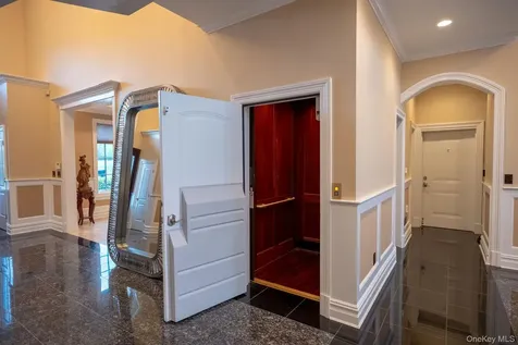11 Buckingham Court Muttontown NY 11791