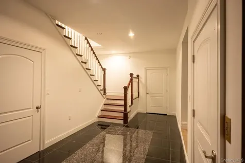 11 Buckingham Court Muttontown NY 11791