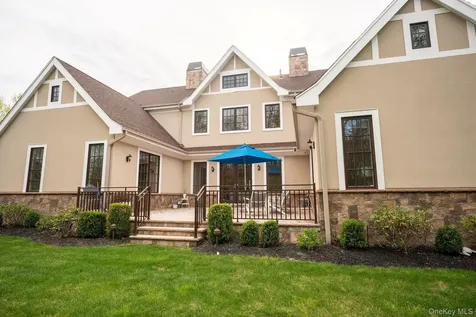 11 Buckingham Court Muttontown NY 11791