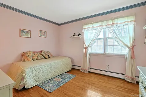 110 Eastview Drive Valhalla NY 10595