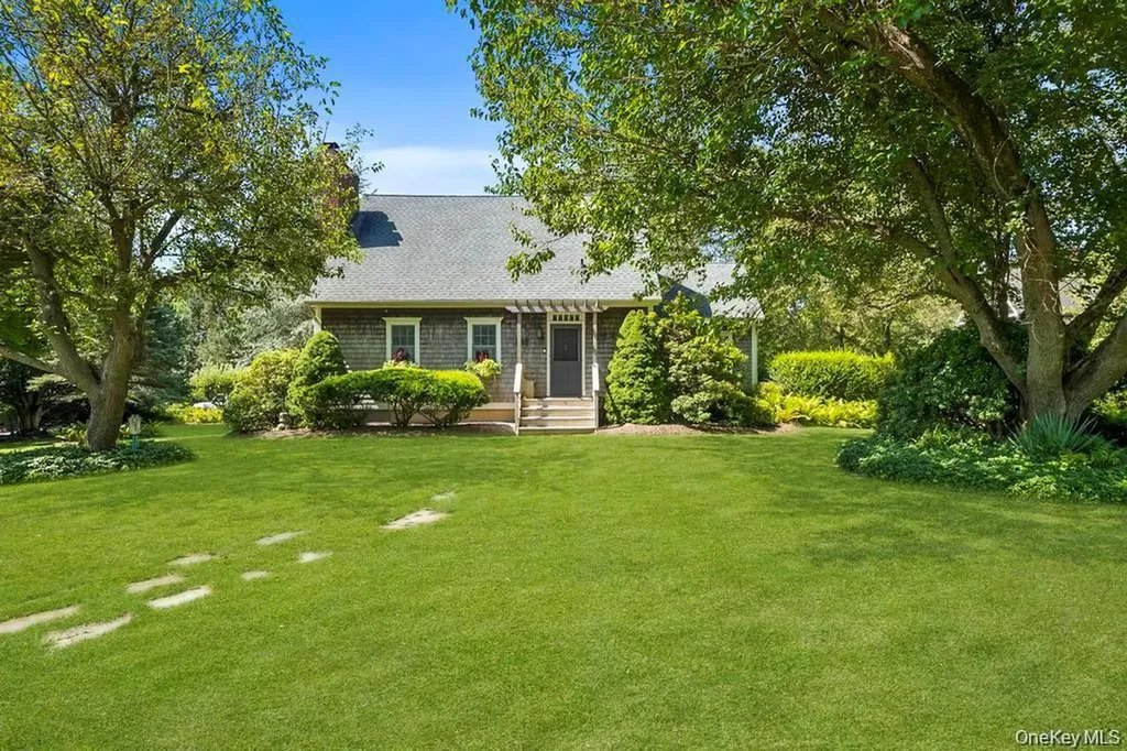 146 Old Stump Road Brookhaven NY 11719