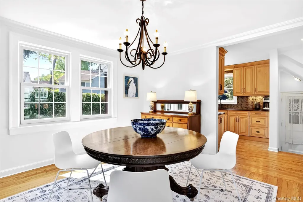 182 Ryder Road Manhasset NY 11030