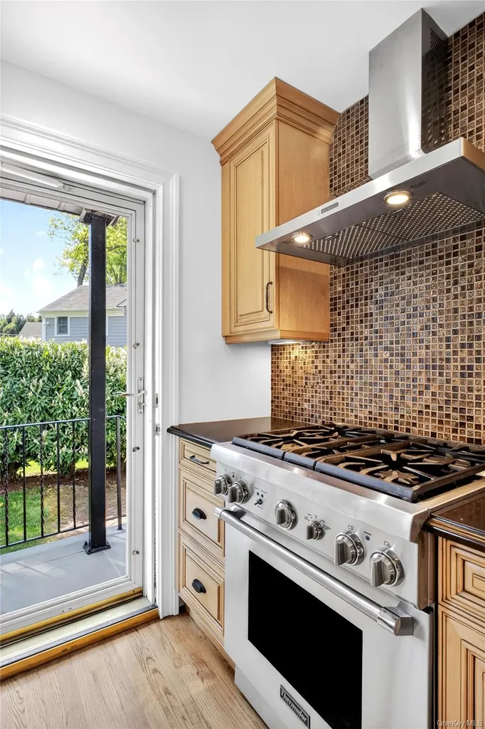 182 Ryder Road Manhasset NY 11030