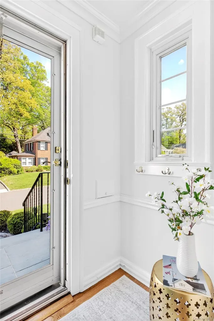 182 Ryder Road Manhasset NY 11030