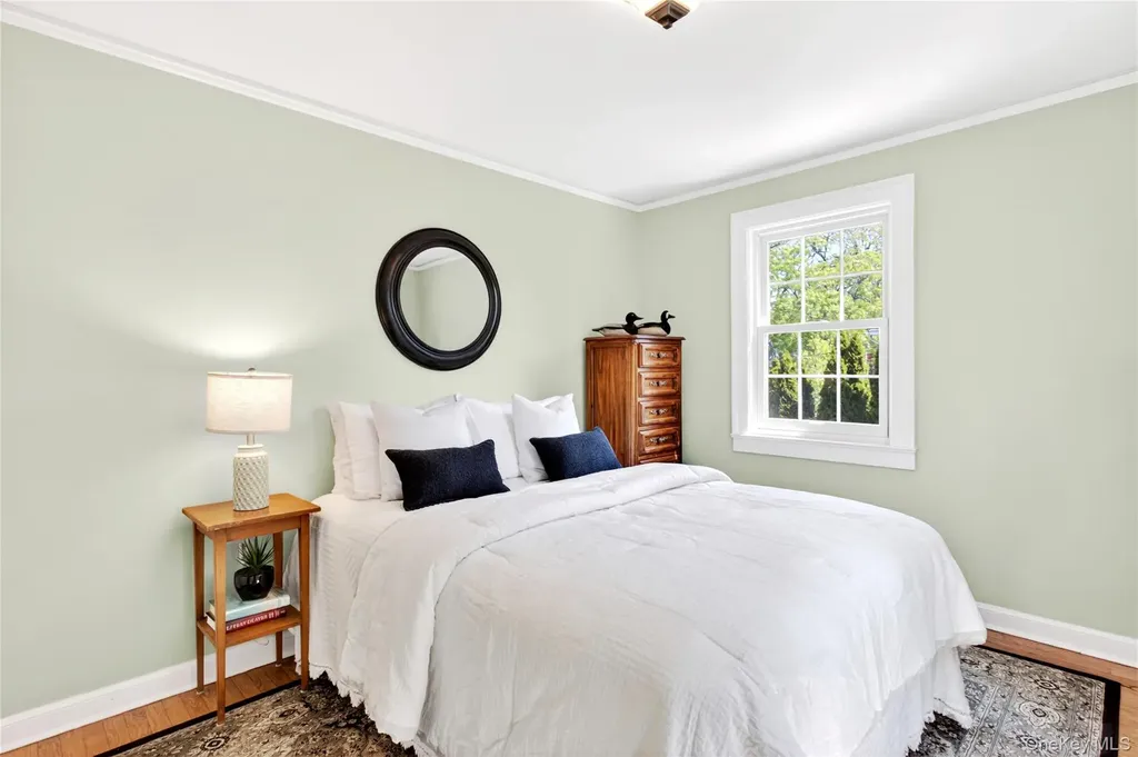 182 Ryder Road Manhasset NY 11030