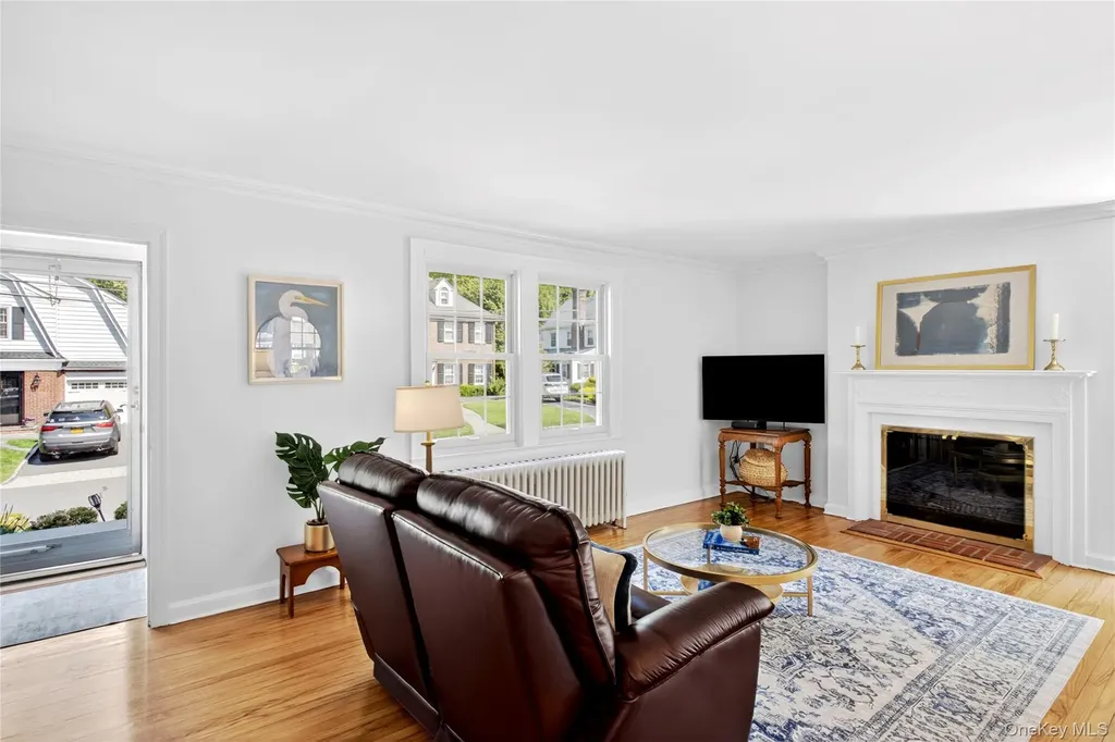 182 Ryder Road Manhasset NY 11030