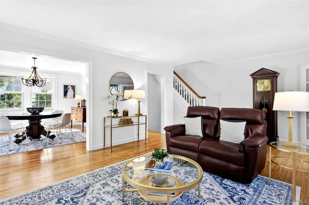 182 Ryder Road Manhasset NY 11030