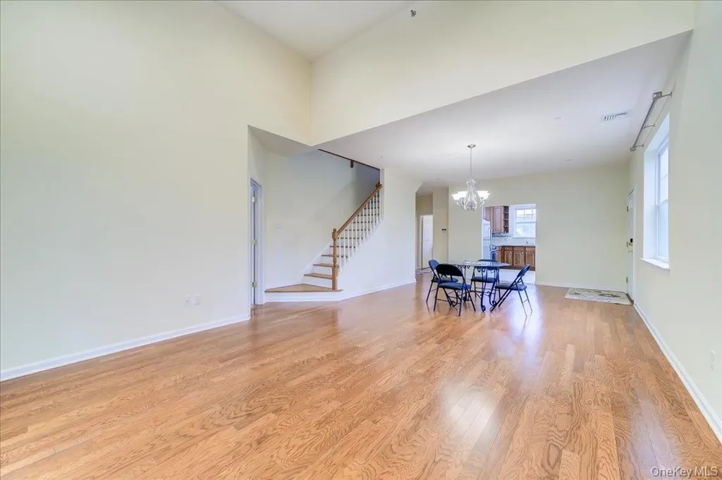 26 Halley Court Poughkeepsie NY 12601