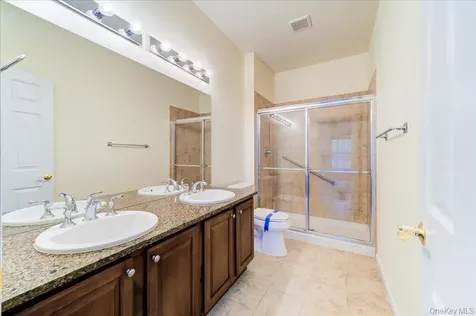 26 Halley Court Poughkeepsie NY 12601