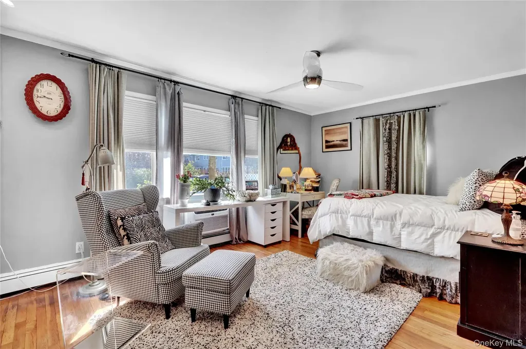 84 Cardinal Lane Islip NY 11751