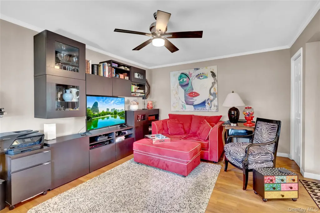 84 Cardinal Lane Islip NY 11751