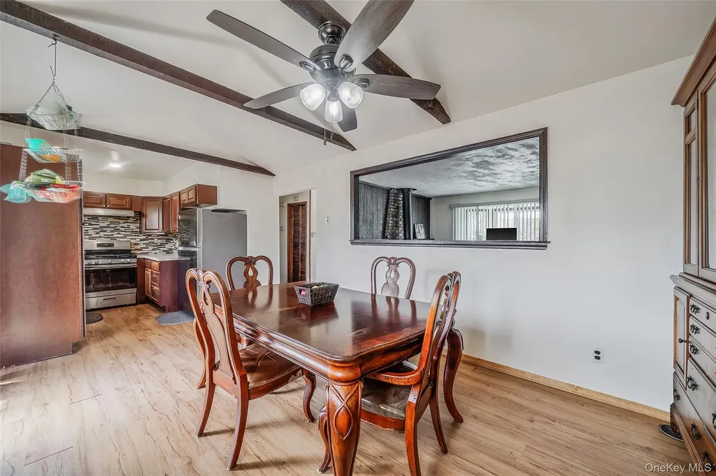206 Prospect Place Bay Shore NY 11706