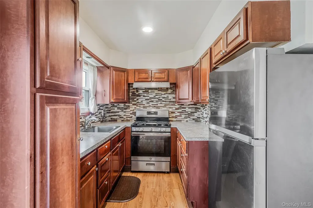 206 Prospect Place Bay Shore NY 11706