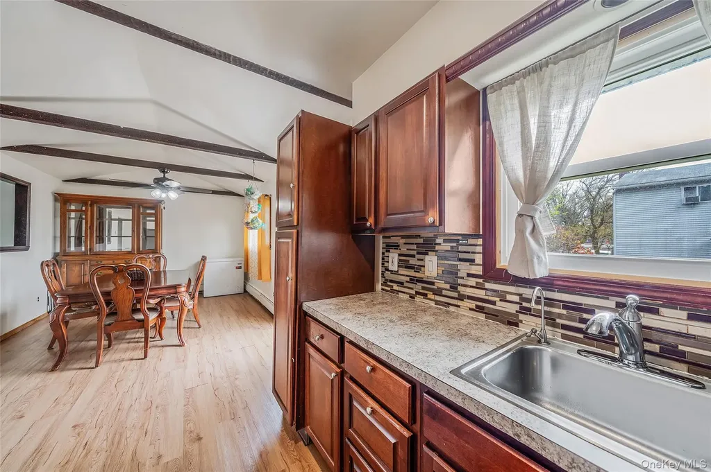 206 Prospect Place Bay Shore NY 11706