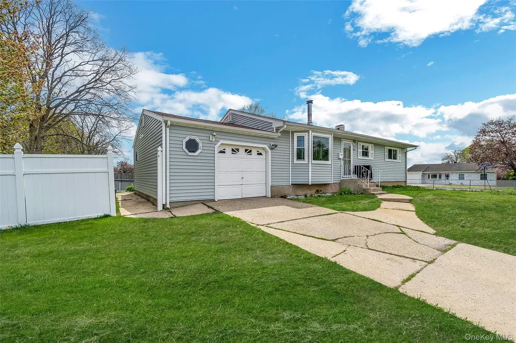 206 Prospect Place Bay Shore NY 11706