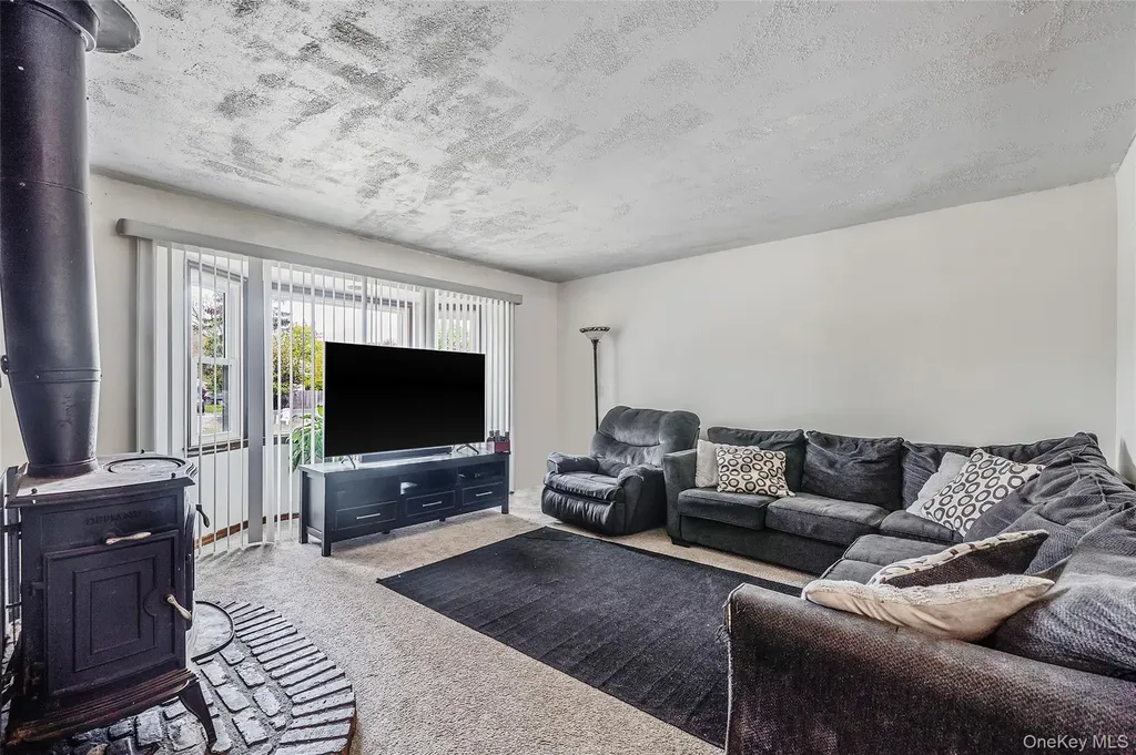 206 Prospect Place Bay Shore NY 11706