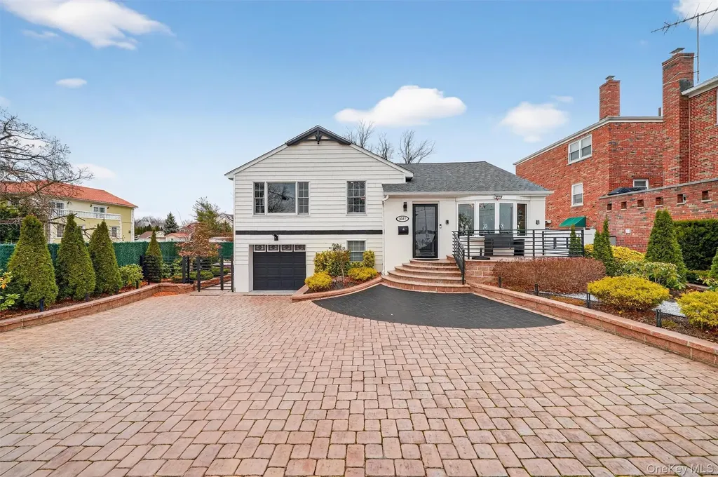 3377 Agar Place Bronx NY 10465