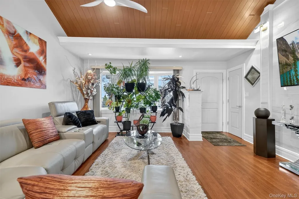 3377 Agar Place Bronx NY 10465