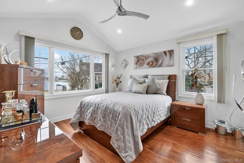 3377 Agar Place Bronx NY 10465