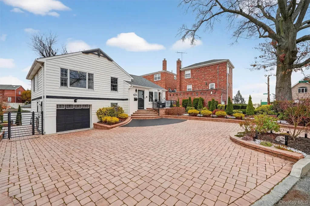 3377 Agar Place Bronx NY 10465