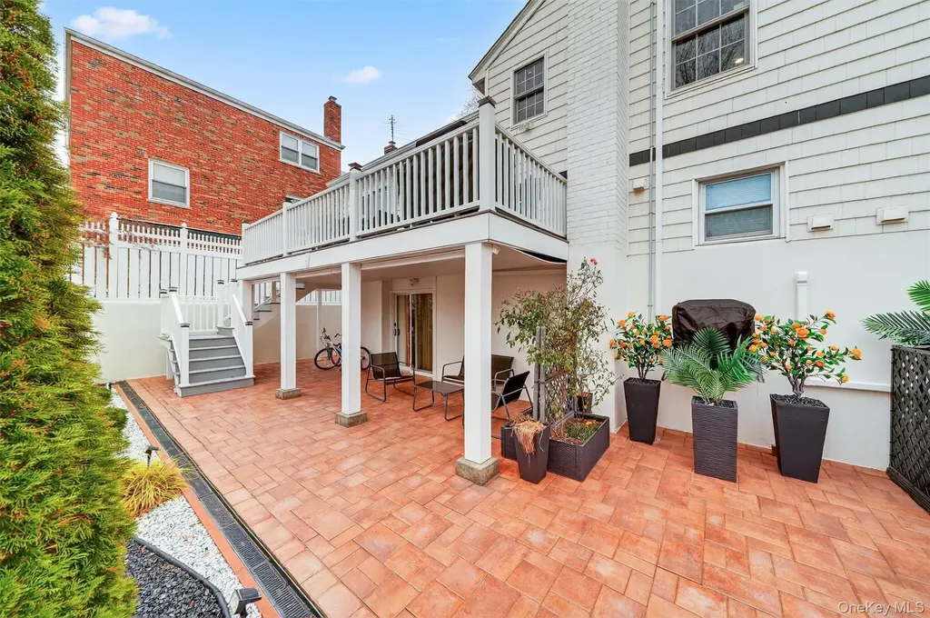 3377 Agar Place Bronx NY 10465