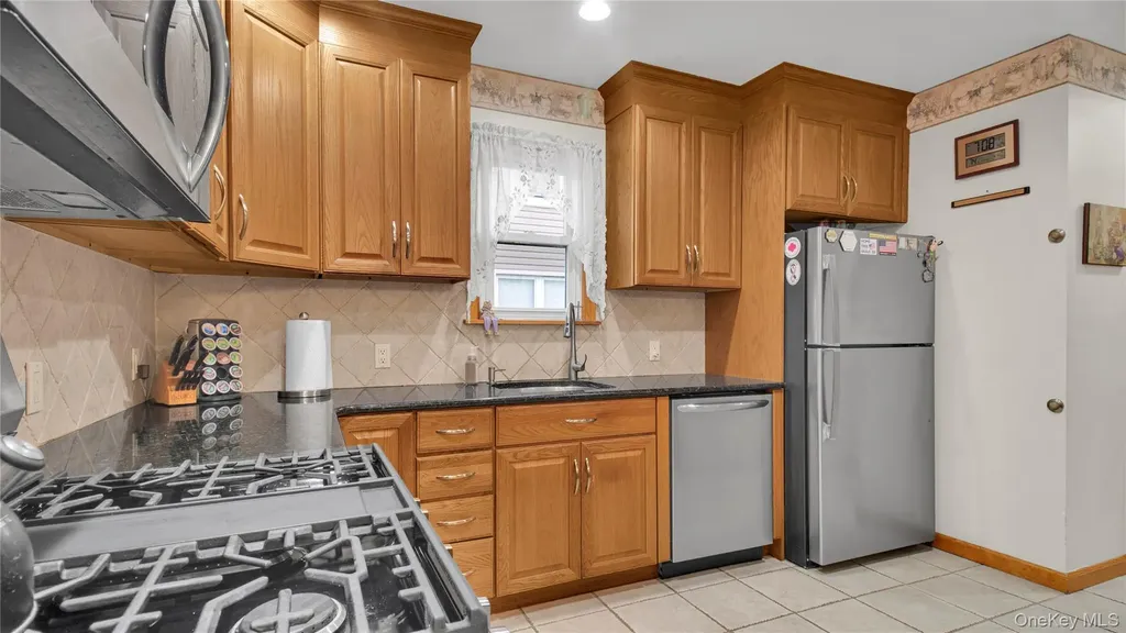 56 Liggett Road Valley Stream NY 11581