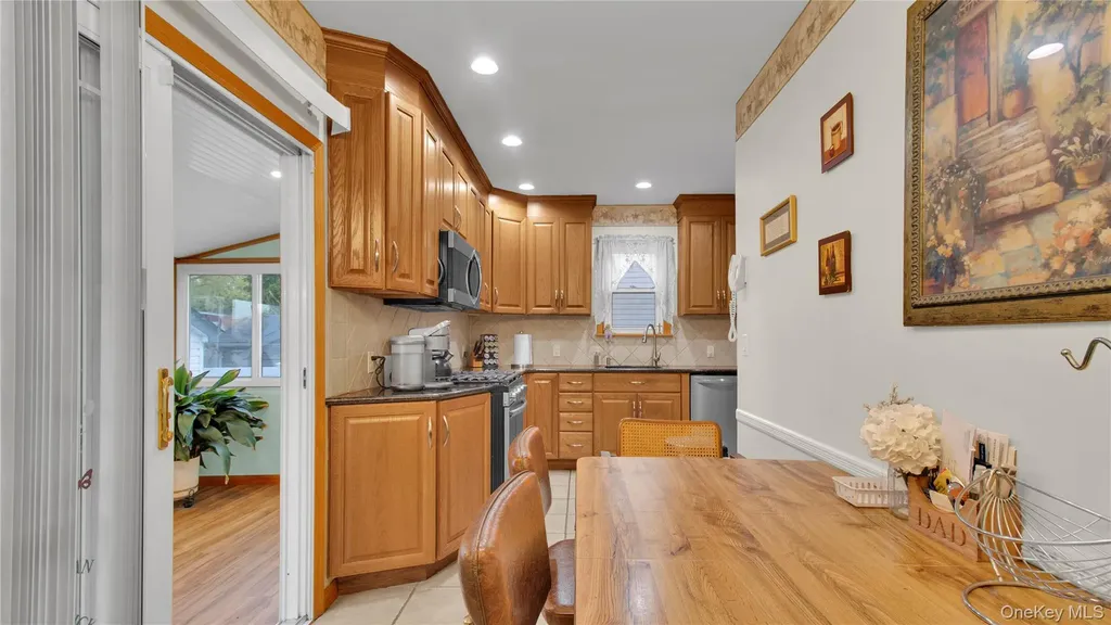 56 Liggett Road Valley Stream NY 11581