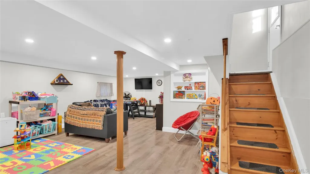 56 Liggett Road Valley Stream NY 11581