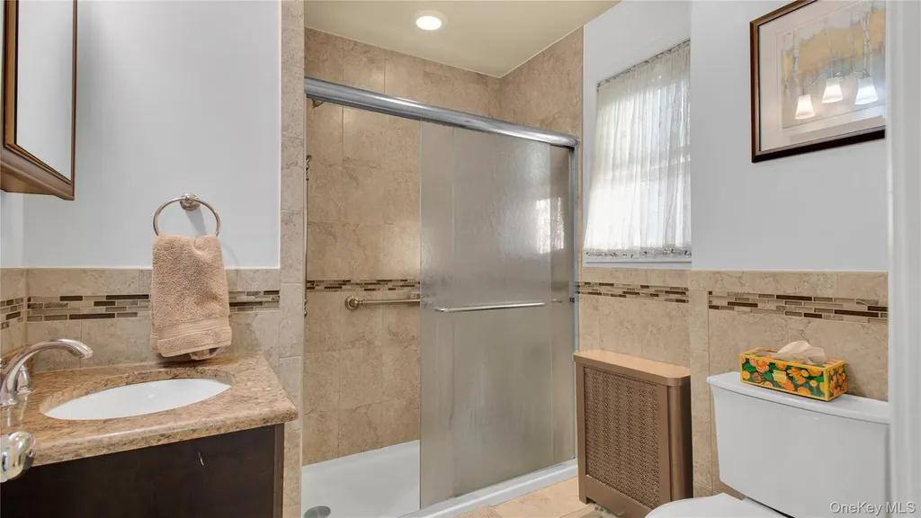 56 Liggett Road Valley Stream NY 11581