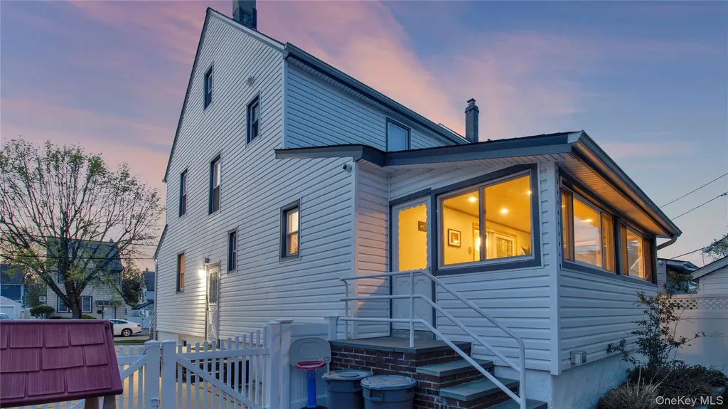 56 Liggett Road Valley Stream NY 11581