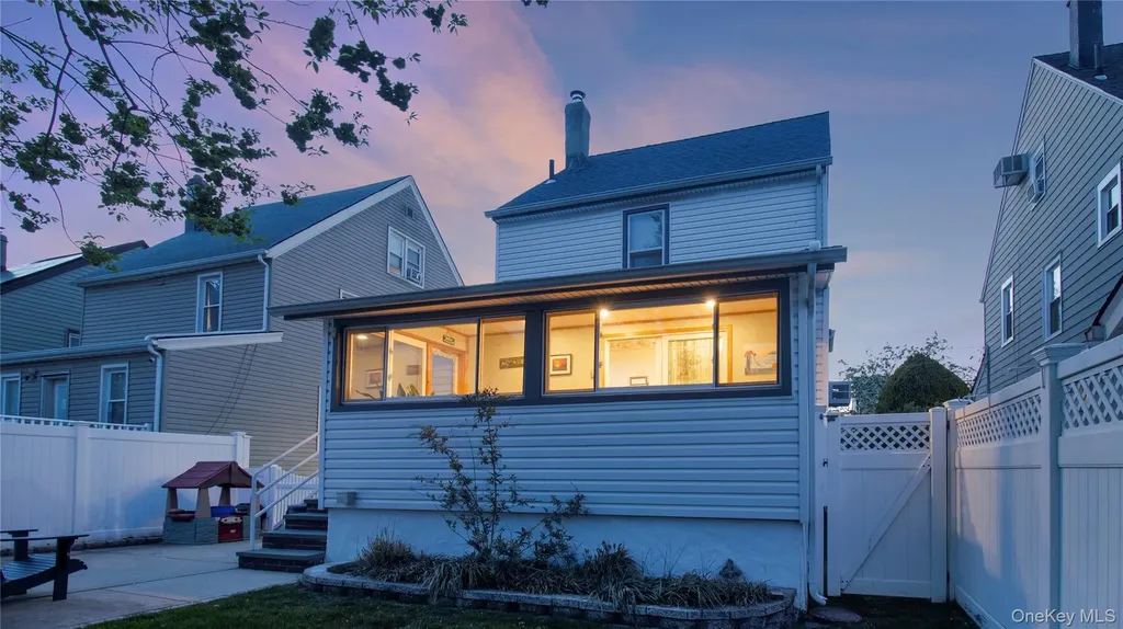 56 Liggett Road Valley Stream NY 11581
