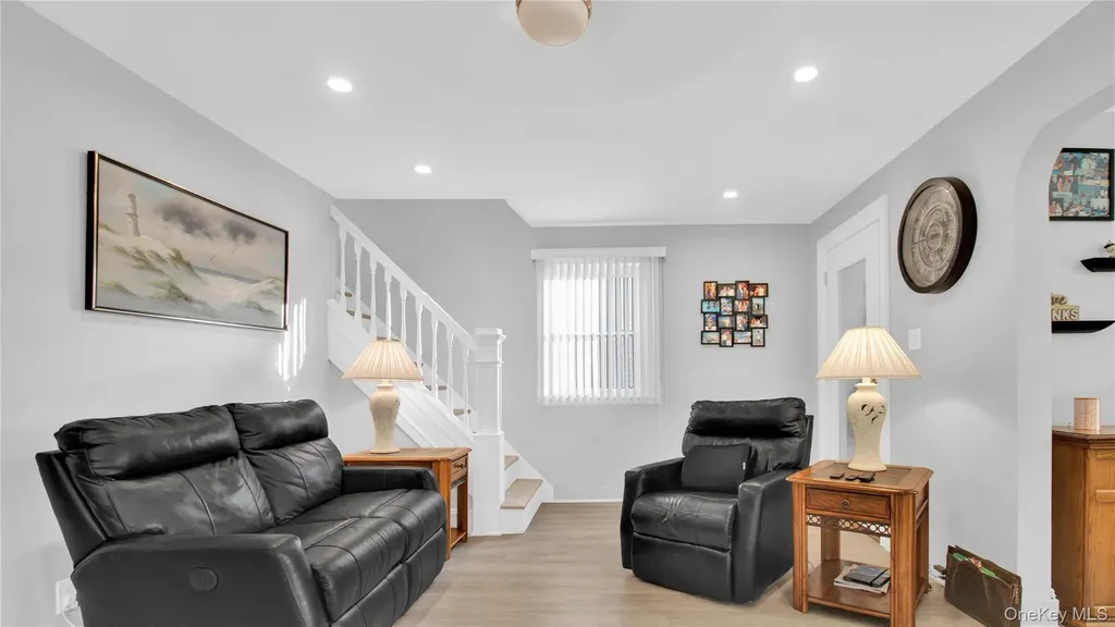 56 Liggett Road Valley Stream NY 11581
