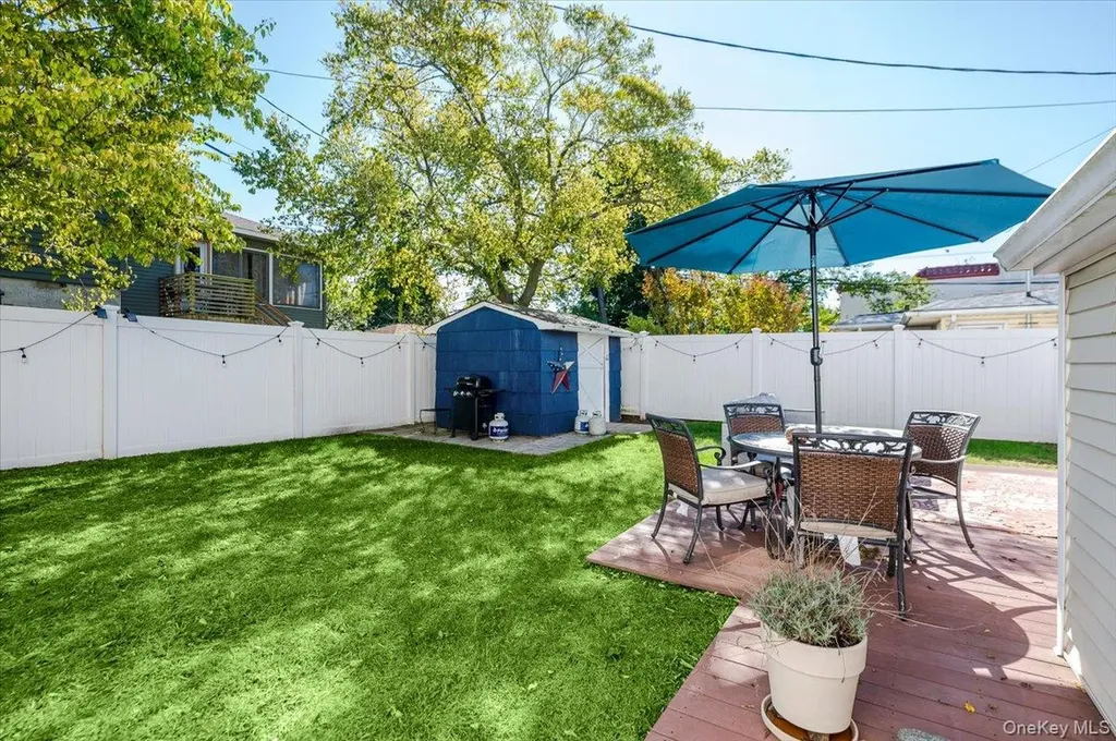 614 Franklin Boulevard Long Beach NY 11561