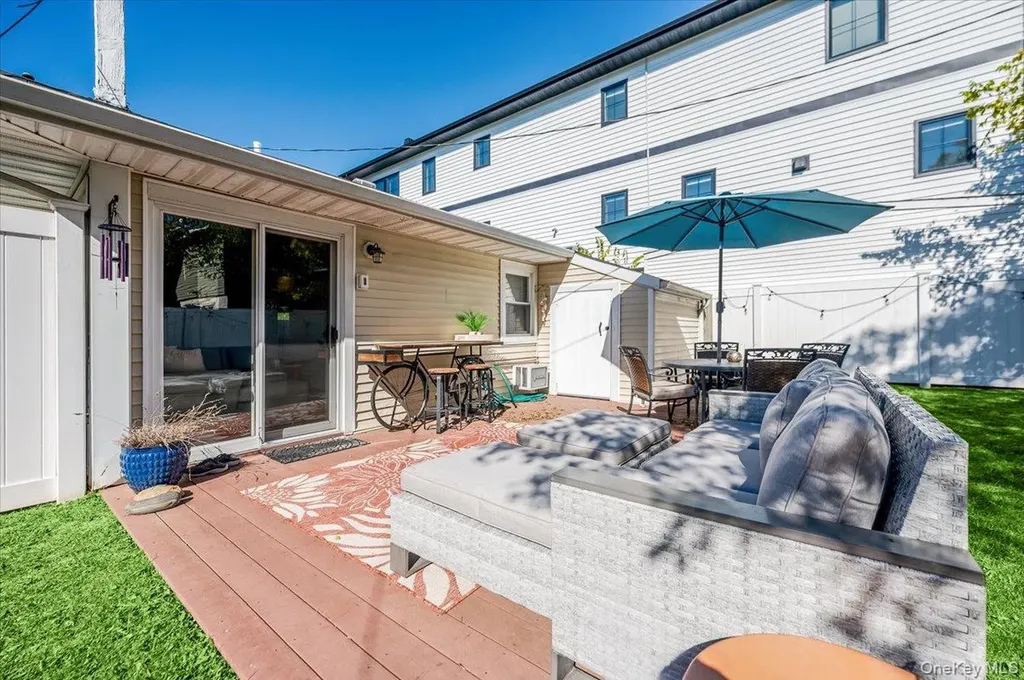 614 Franklin Boulevard Long Beach NY 11561