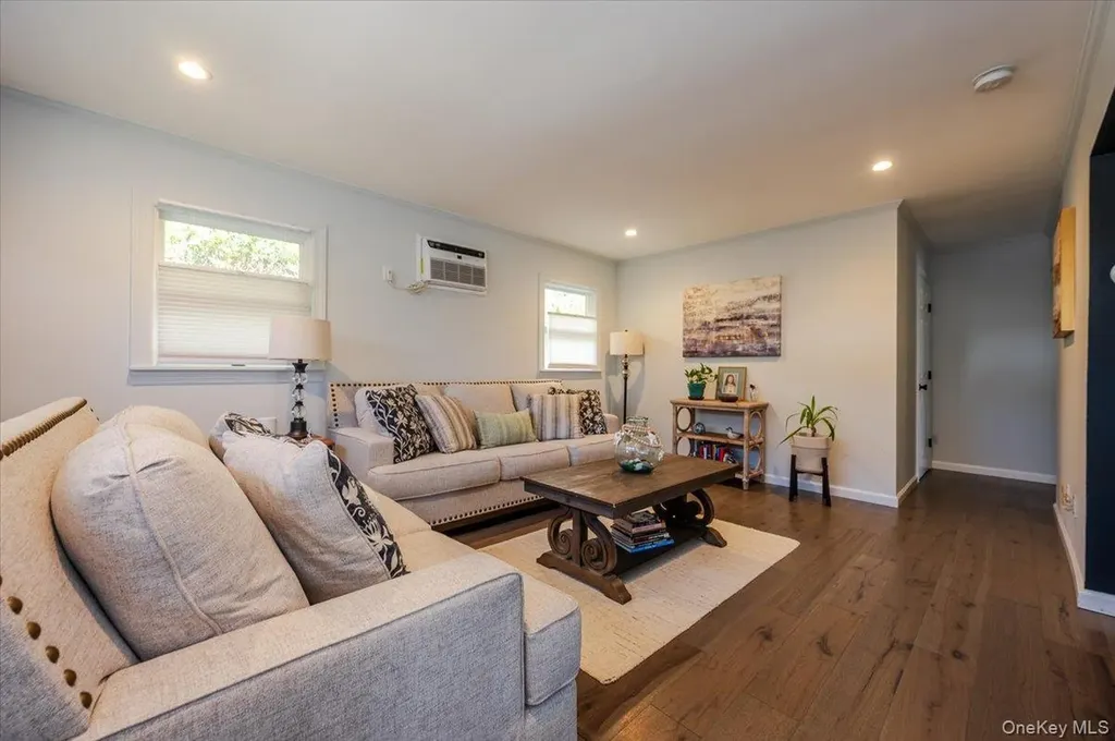614 Franklin Boulevard Long Beach NY 11561
