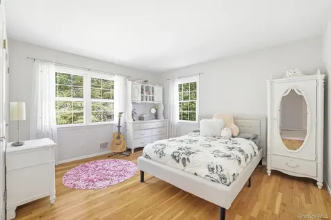 116 Burns Place Briarcliff Manor NY 10510