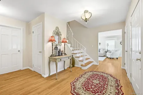 116 Burns Place Briarcliff Manor NY 10510