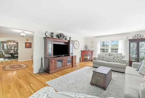 116 Burns Place Briarcliff Manor NY 10510