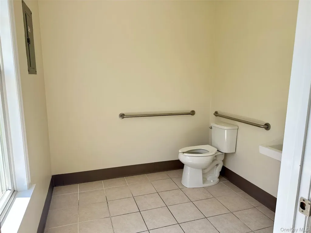 5768 Route 25a Wading River NY 11792