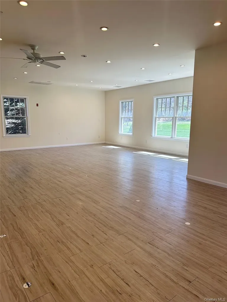 5768 Route 25a Wading River NY 11792