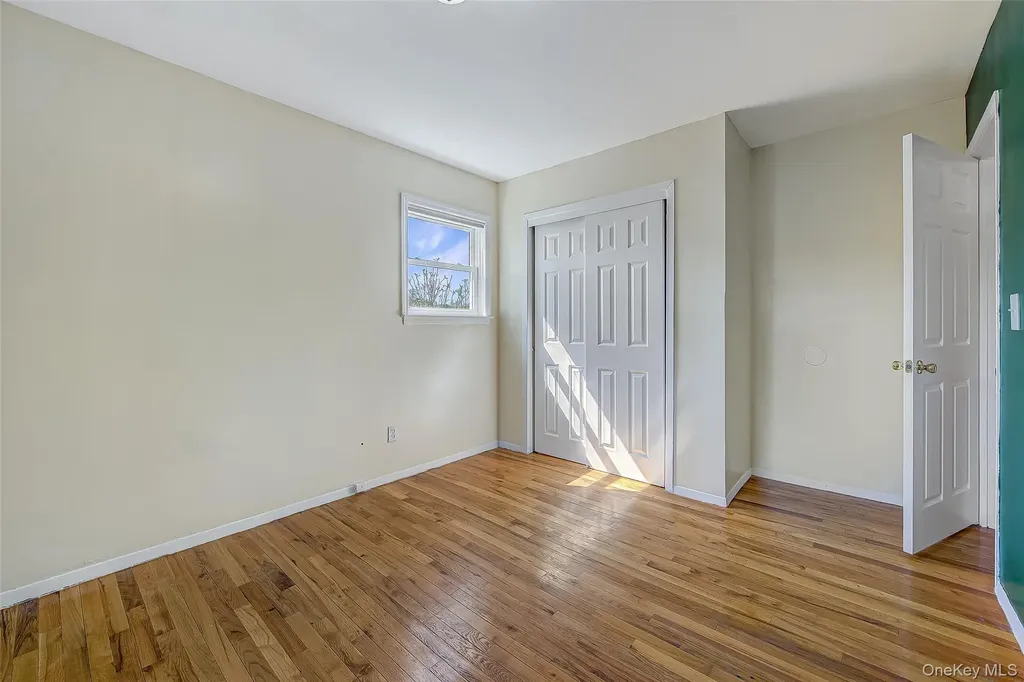 55 Duncan Drive W Westbury NY 11590