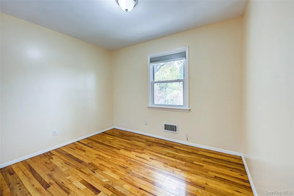 55 Duncan Drive W Westbury NY 11590